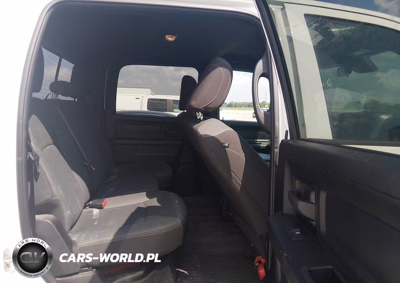 2023 Ram 3500 Tradesman VIN:3C63R2GJ2PG595671 - 8
