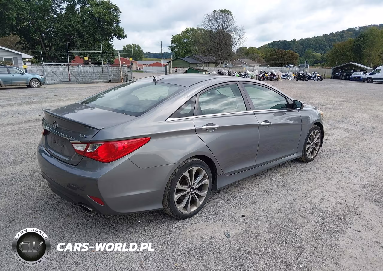 2014 Hyundai Sonata Se VIN:5NPEC4AB1EH941861 - 4