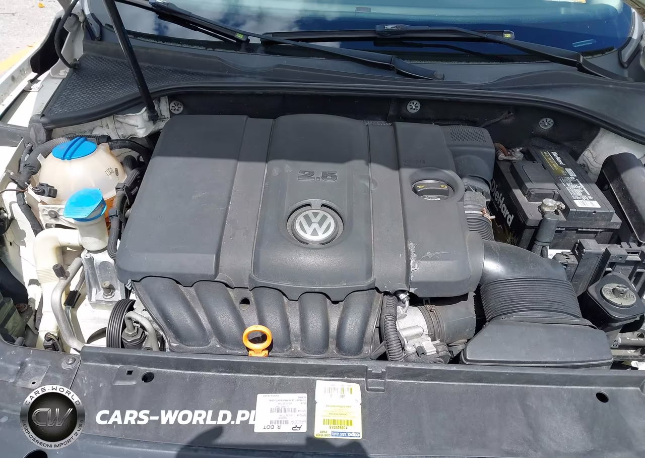 2013 Volkswagen Passat 2.5L S VIN:1VWAH7A32DC116235 - 10