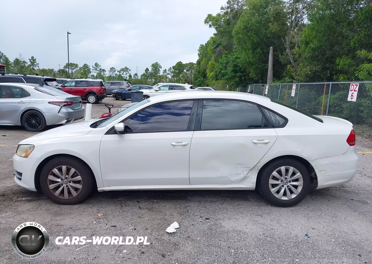 2013 Volkswagen Passat 2.5L S VIN:1VWAH7A32DC116235 - 14