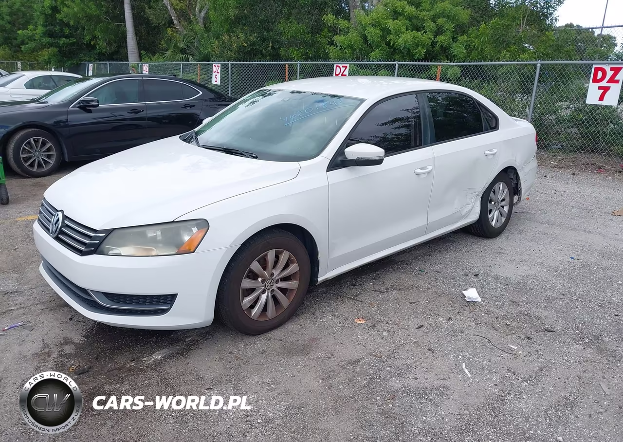 2013 Volkswagen Passat 2.5L S VIN:1VWAH7A32DC116235 - 2