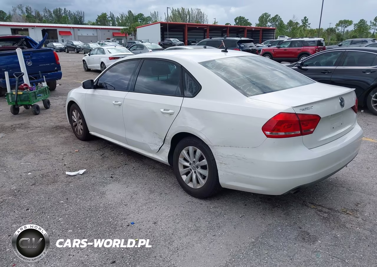 2013 Volkswagen Passat 2.5L S VIN:1VWAH7A32DC116235 - 3