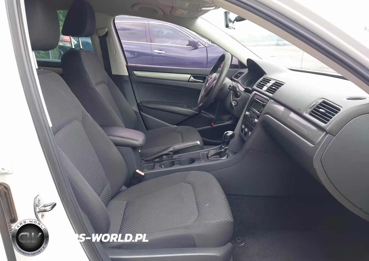 2013 Volkswagen Passat 2.5L S VIN:1VWAH7A32DC116235 - 5