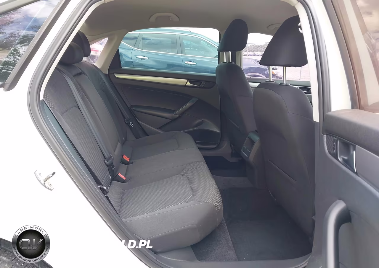 2013 Volkswagen Passat 2.5L S VIN:1VWAH7A32DC116235 - 8