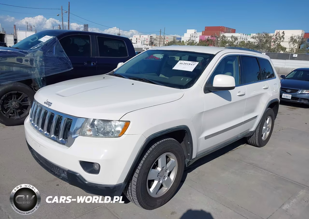 2011 Jeep Grand Cherokee Laredo VIN:1J4RS4GG8BC569024 - 2