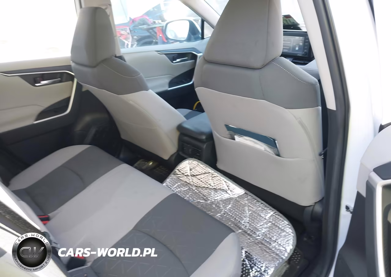 2020 Toyota Rav4 Hybrid Xle VIN:4T3R6RFV2LU003897 - 8