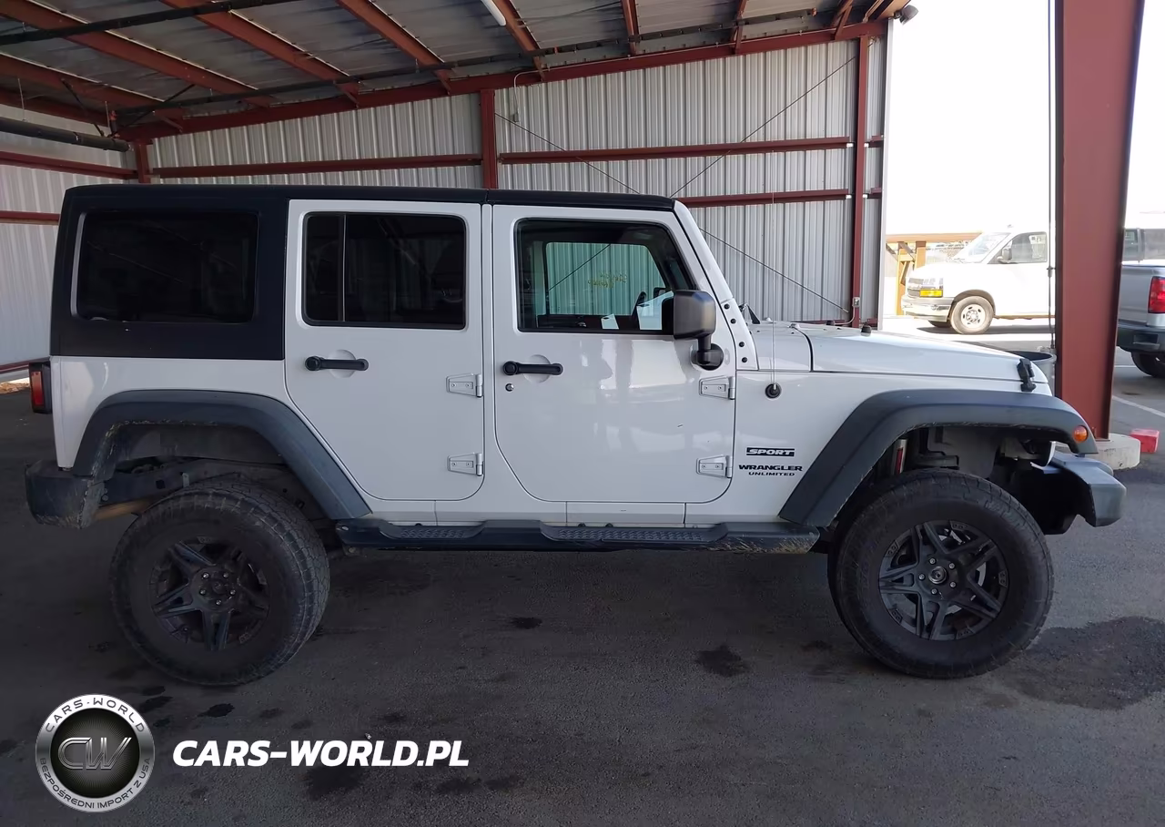 2017 Jeep Wrangler Unlimited Sport 4X4 VIN:1C4BJWDG9HL678093 - 13