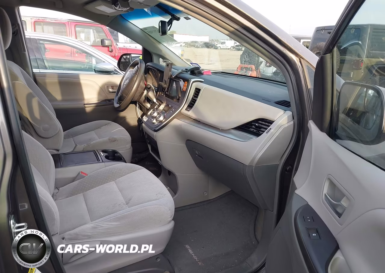 2015 Toyota Sienna Le 8 Passenger VIN:5TDKK3DC1FS593351 - 5