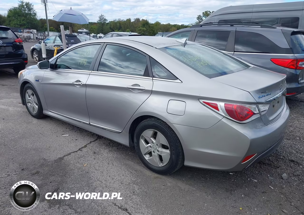 2012 Hyundai Sonata Hybrid VIN:KMHEC4A40CA034164 - 3