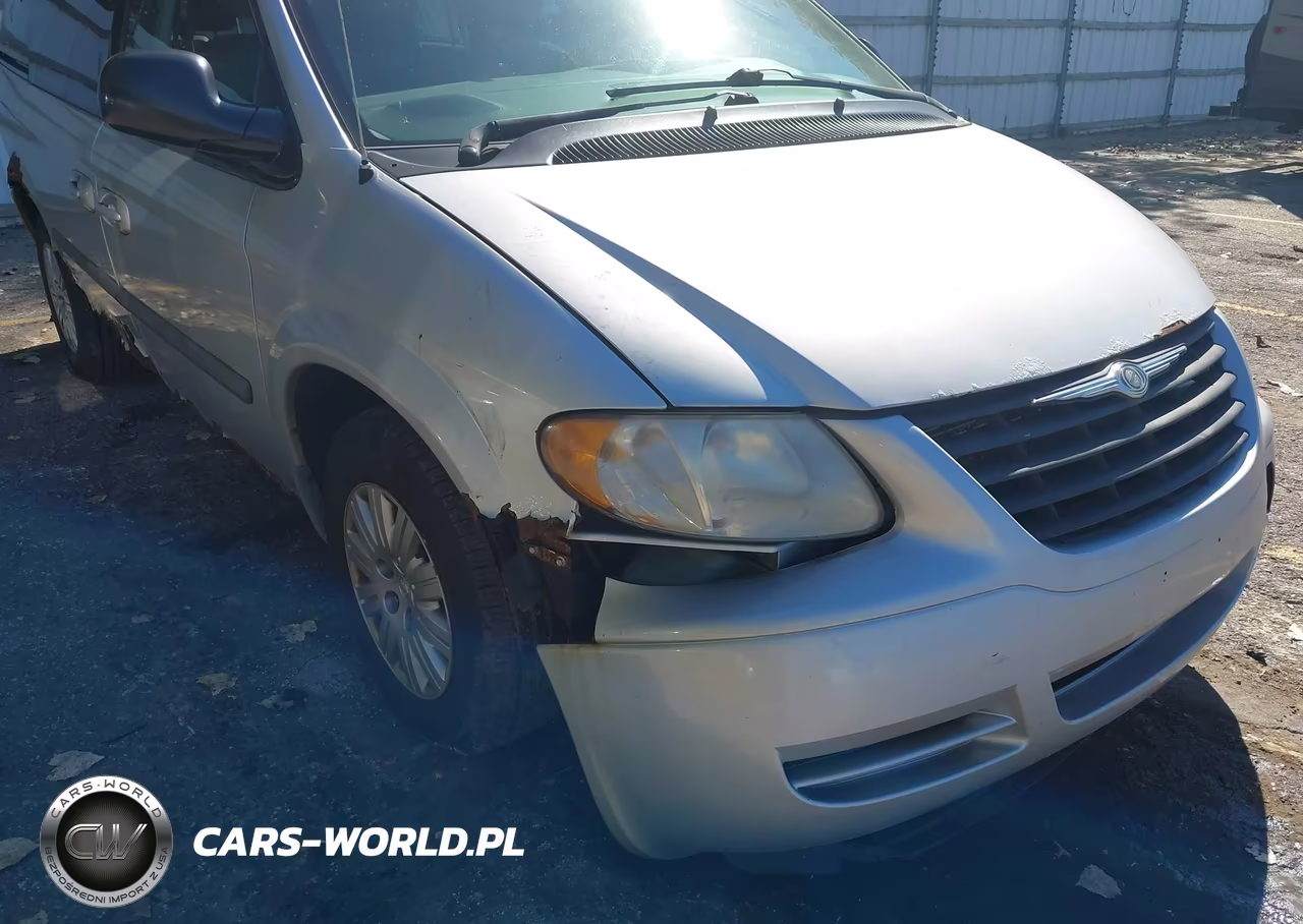 2007 Chrysler Town & Country VIN:1A4GJ45R87B148982 - 6
