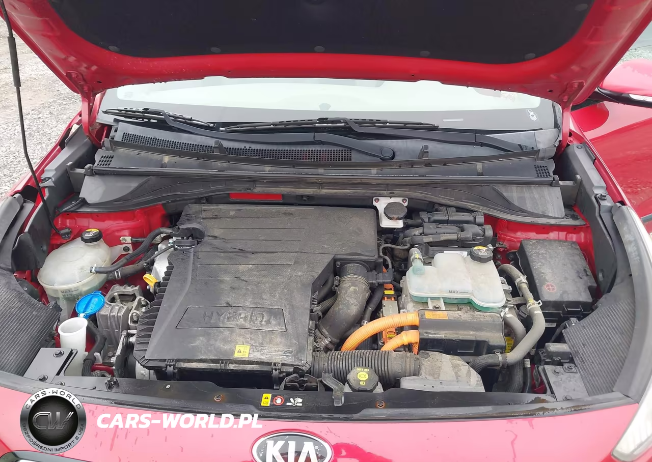 2018 Kia Niro Touring VIN:KNDCE3LC9J5120535 - 10