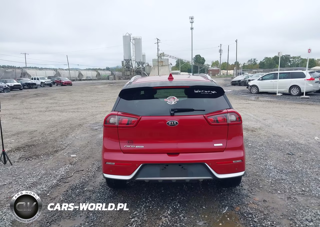 2018 Kia Niro Touring VIN:KNDCE3LC9J5120535 - 16