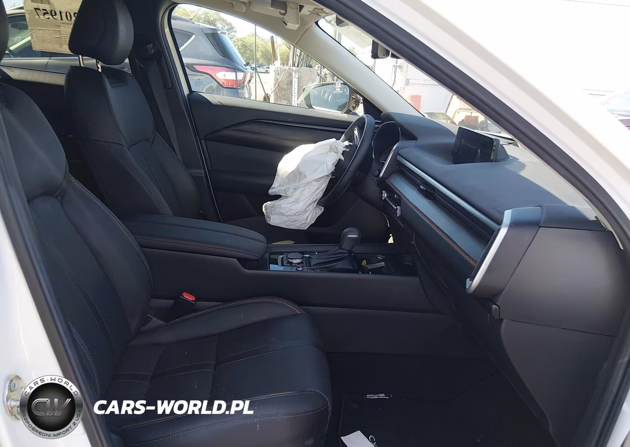 2026 Mazda Cx-50 Hybrid Premium VIN:7MMVAADW3TN160131 - 5