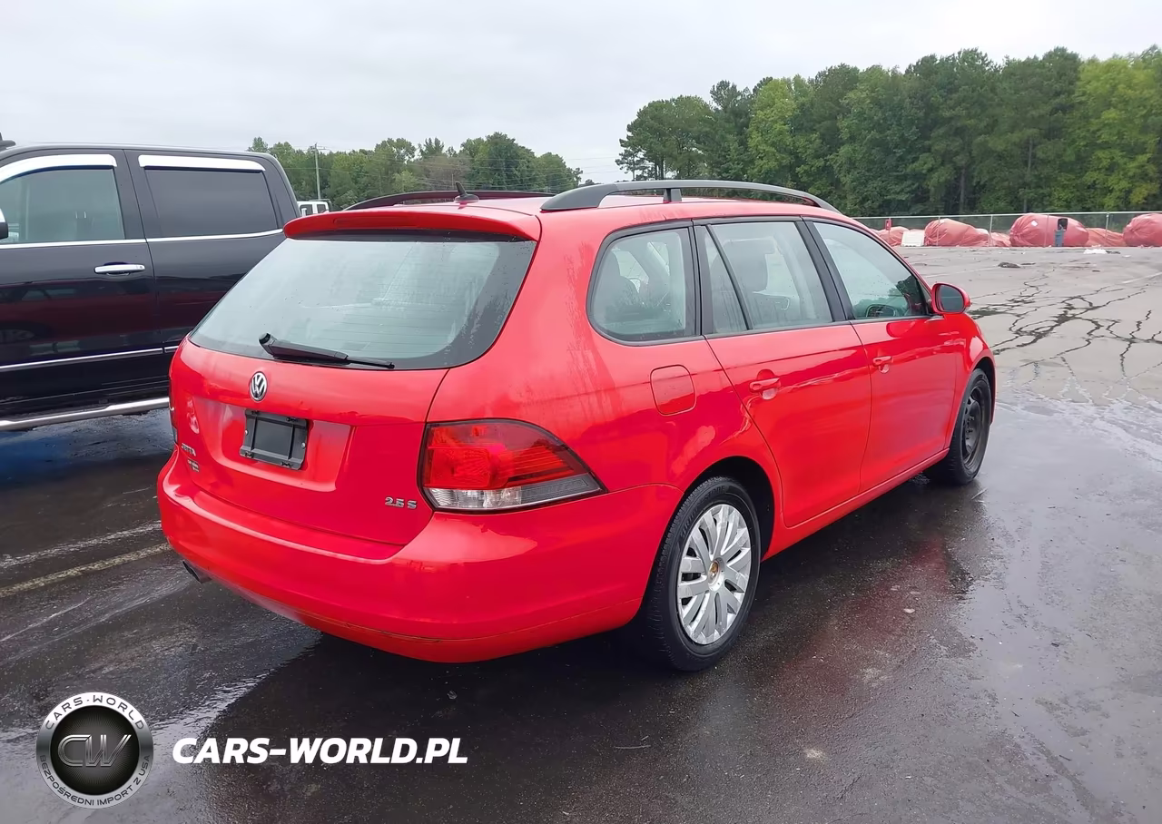 2013 Volkswagen Jetta Sportwagen S VIN:3VWPP7AJ1DM642298 - 4