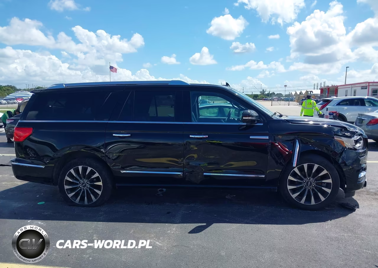 2018 Lincoln Navigator L Select VIN:5LMJJ3HT4JEL01823 - 13