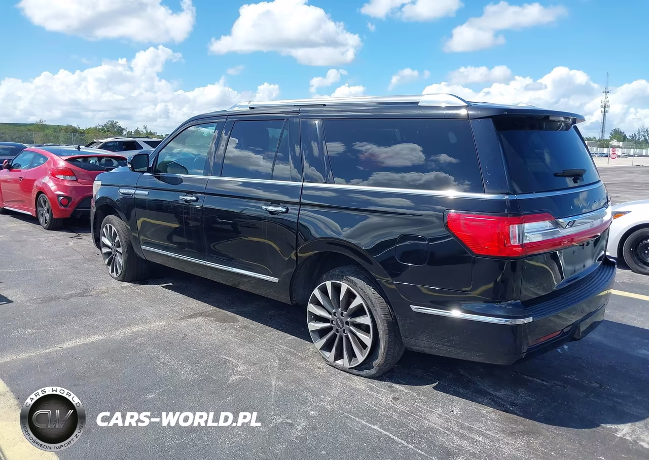 2018 Lincoln Navigator L Select VIN:5LMJJ3HT4JEL01823 - 3