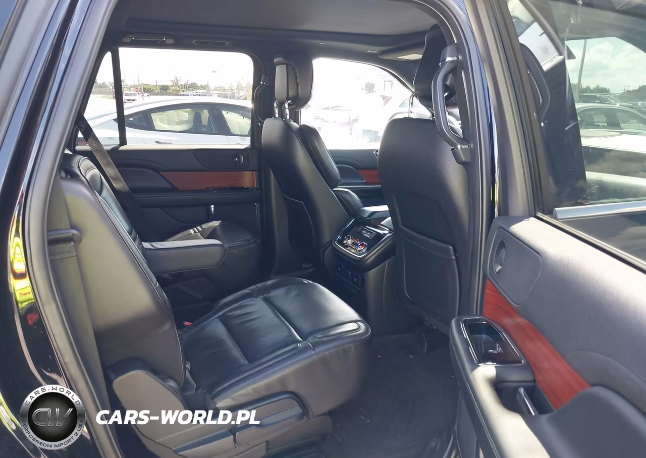 2018 Lincoln Navigator L Select VIN:5LMJJ3HT4JEL01823 - 8