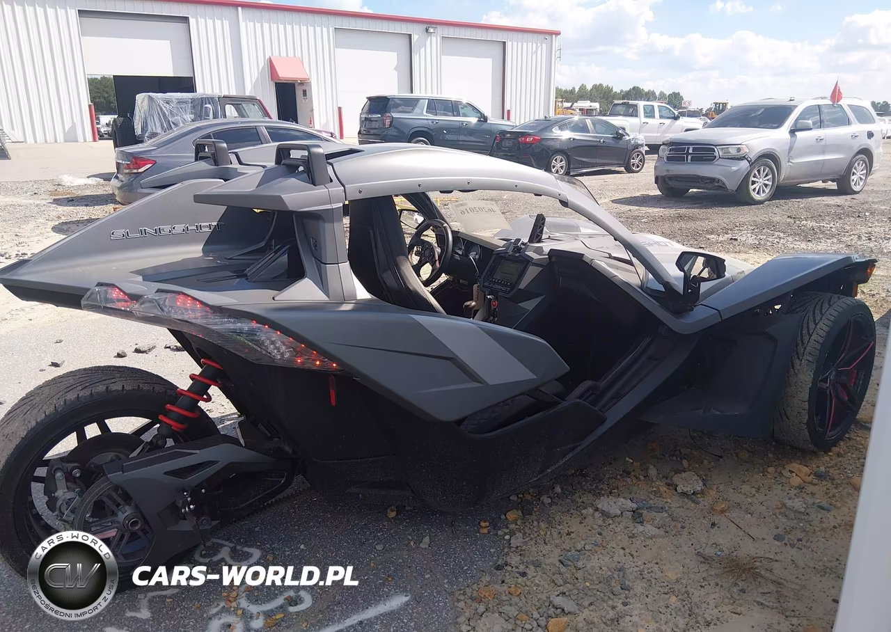 2018 Polaris Slingshot VIN:57XAAPFA2J8130155 - 12