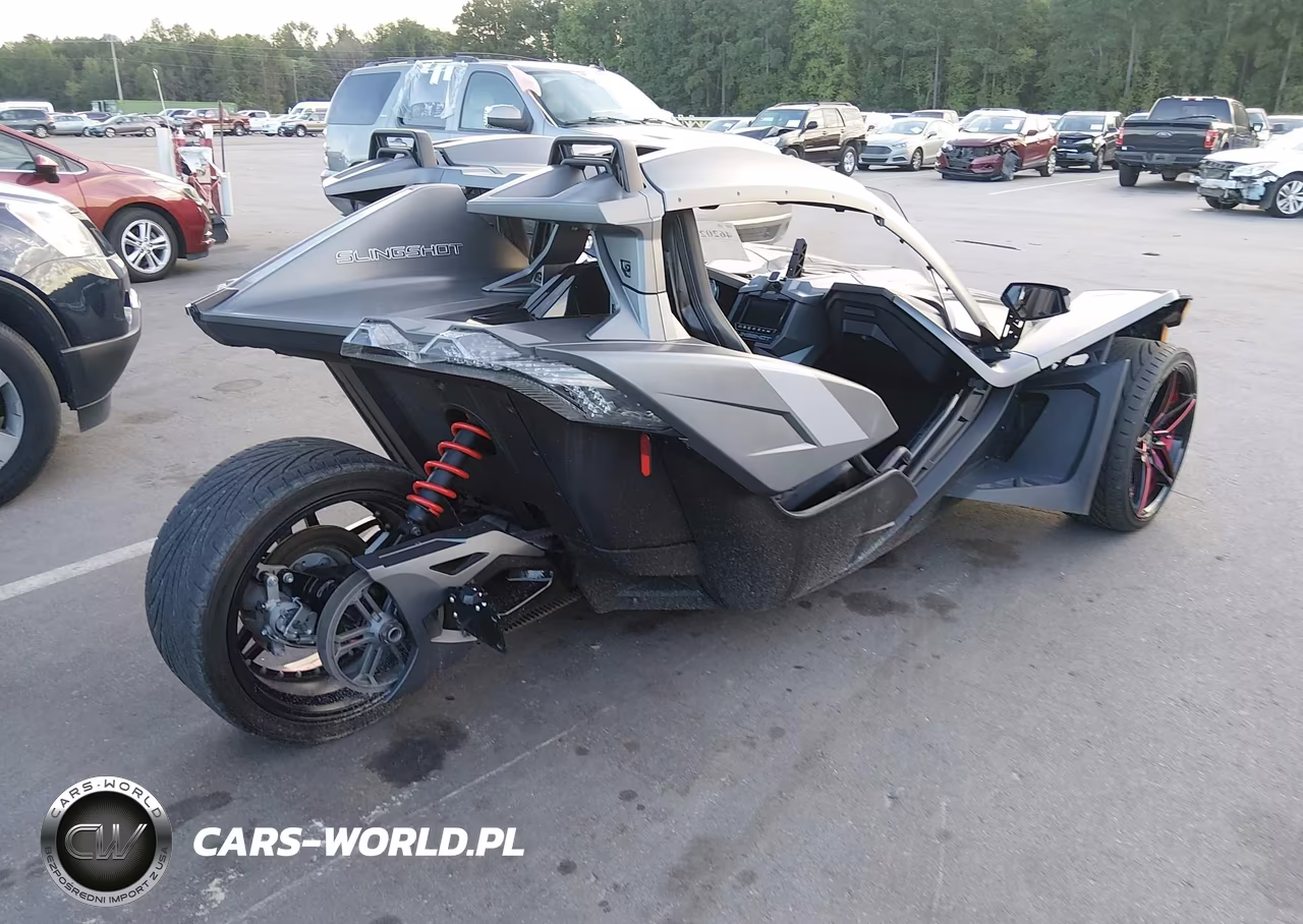 2018 Polaris Slingshot VIN:57XAAPFA2J8130155 - 4