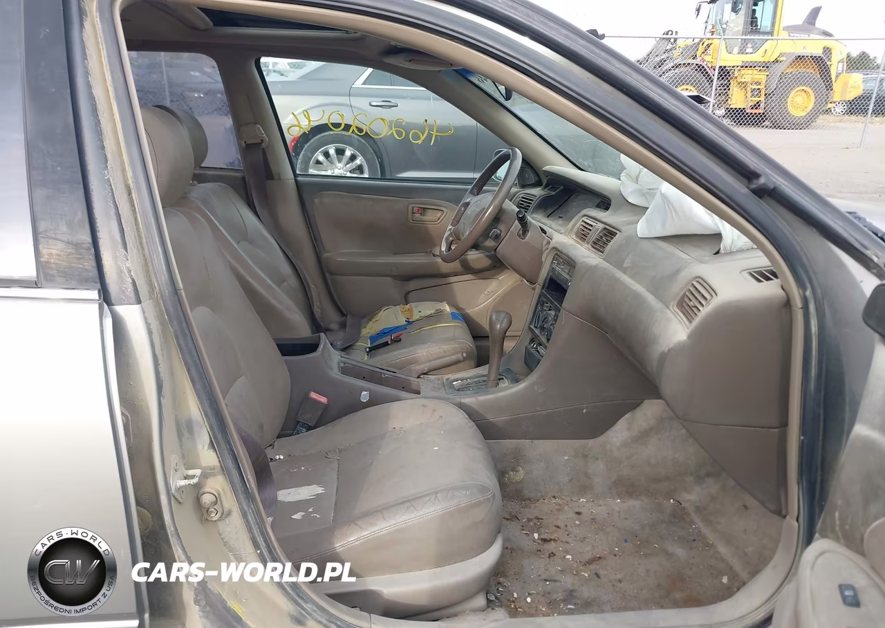 1998 Toyota Camry Xle VIN:JT2BG28K9W0140796 - 5