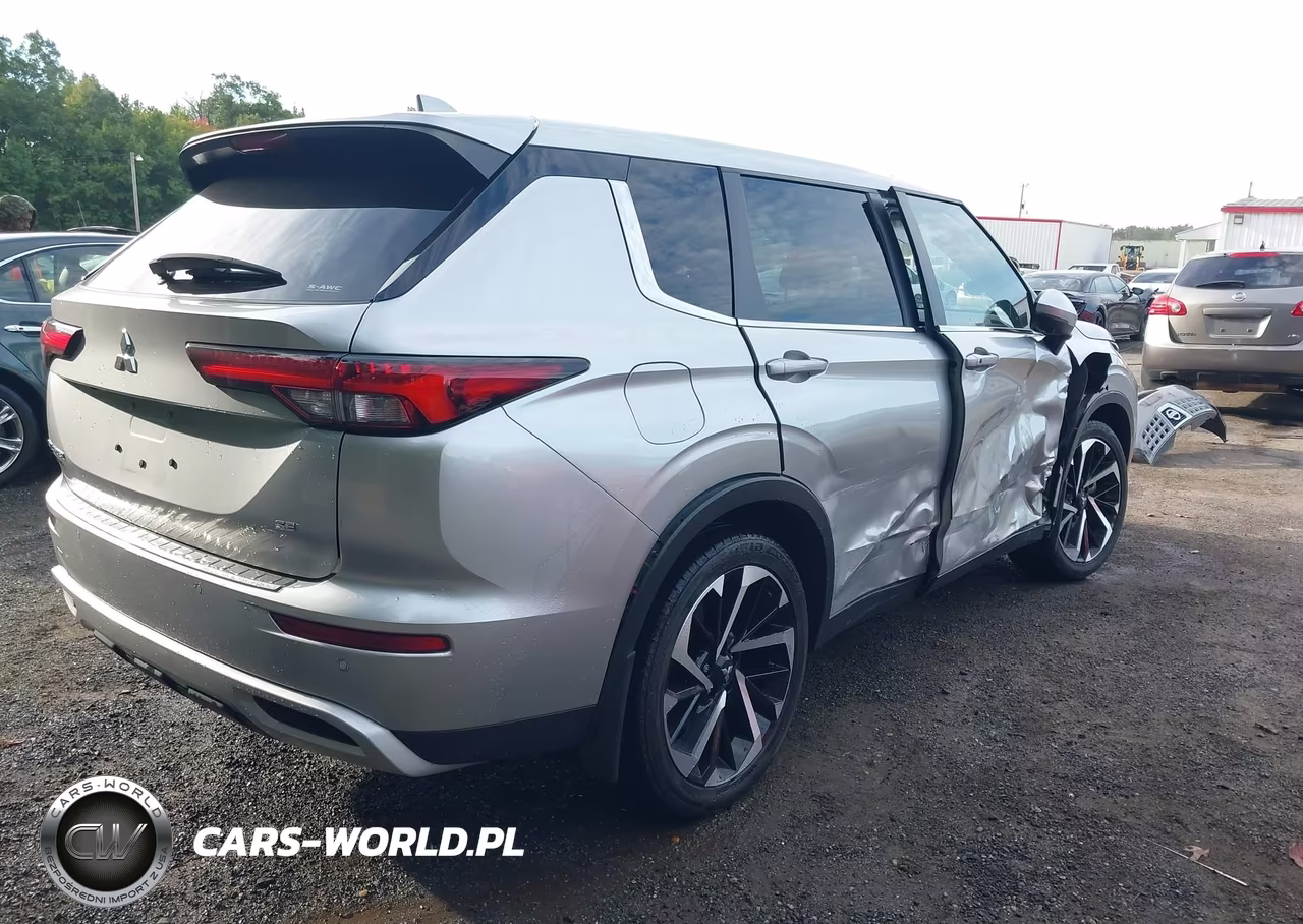 2022 Mitsubishi Outlander Black Edition S-Awc-Se 2.5 S-Awc-Se Launch Edition S-Awc VIN:JA4J4UA80NZ081616 - 4