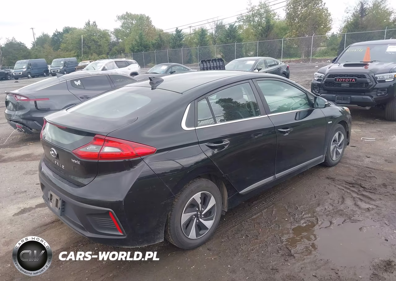 2017 Hyundai Ioniq Hybrid Sel VIN:KMHC75LC7HU048218 - 4