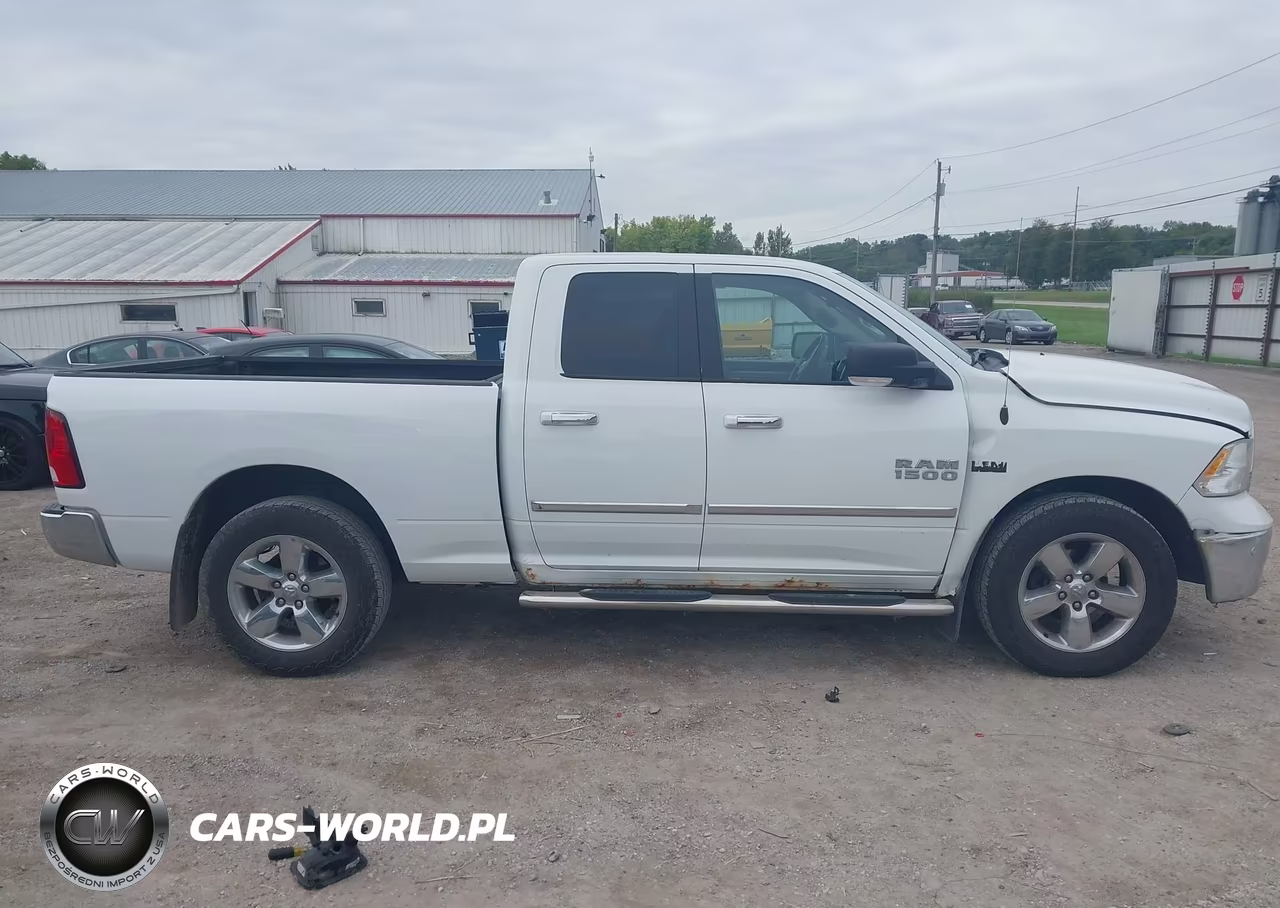 2015 Ram 1500 Big Horn VIN:1C6RR7GT1FS663281 - 13