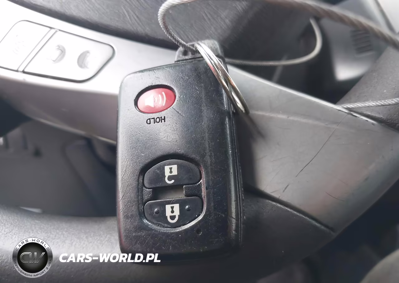 2015 Toyota Prius V Three VIN:JTDZN3EU0FJ026171 - 11