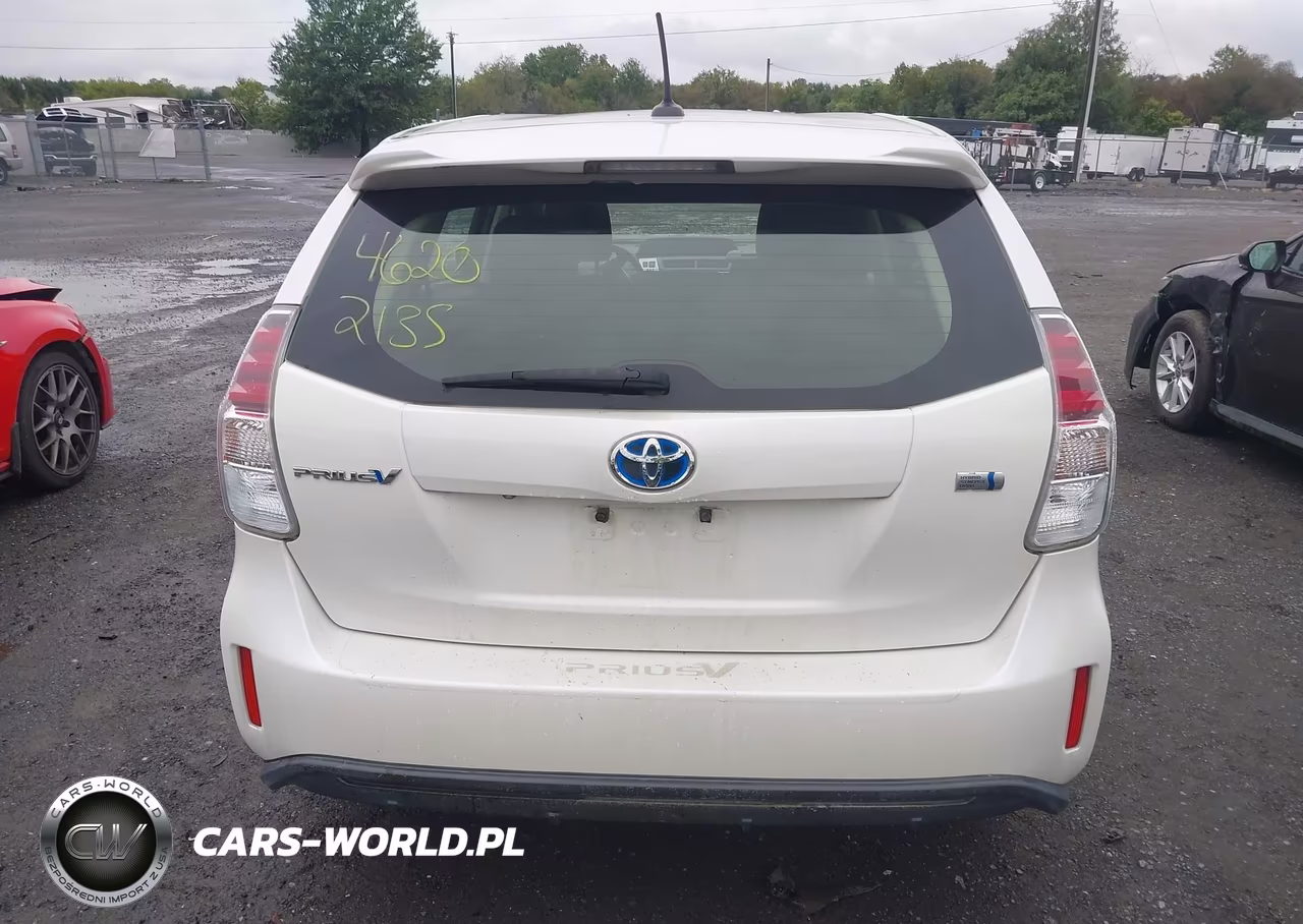 2015 Toyota Prius V Three VIN:JTDZN3EU0FJ026171 - 16