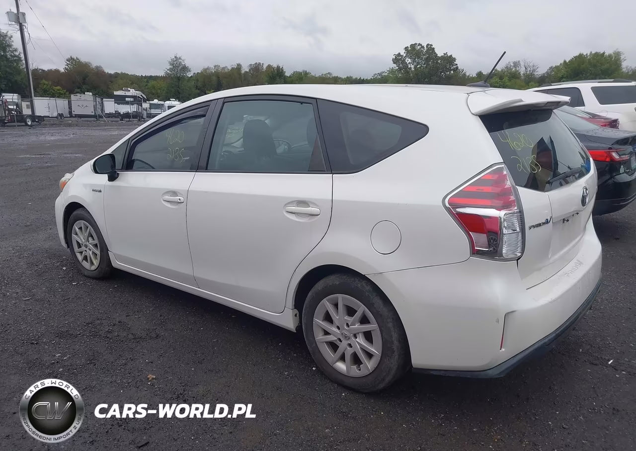 2015 Toyota Prius V Three VIN:JTDZN3EU0FJ026171 - 3