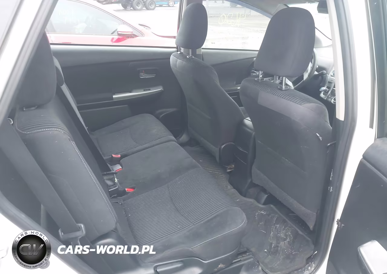 2015 Toyota Prius V Three VIN:JTDZN3EU0FJ026171 - 8