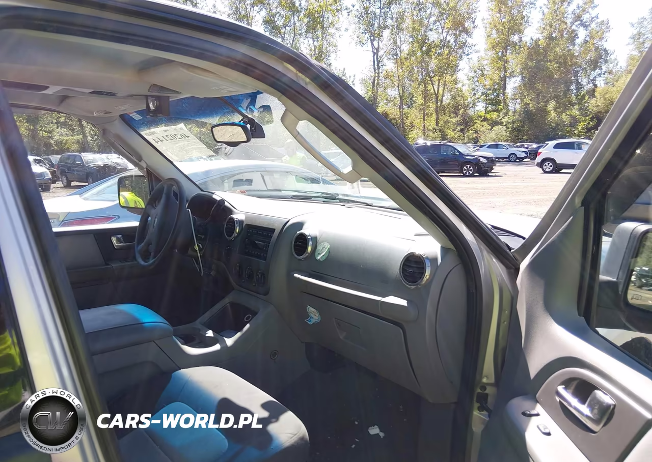 2004 Ford Expedition Nbx-Xlt VIN:1FMPU16L84LA93988 - 5