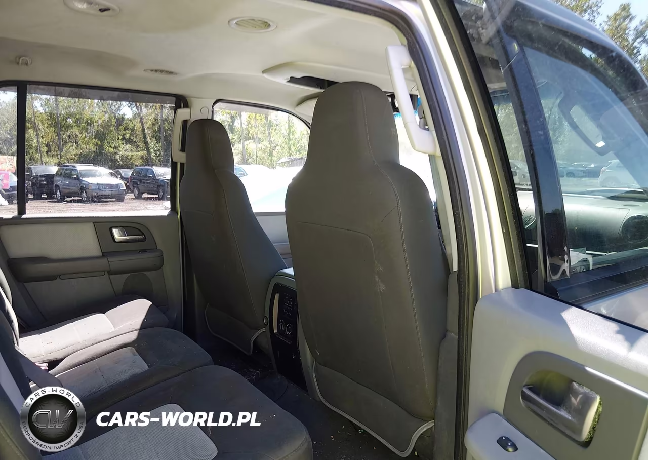 2004 Ford Expedition Nbx-Xlt VIN:1FMPU16L84LA93988 - 8