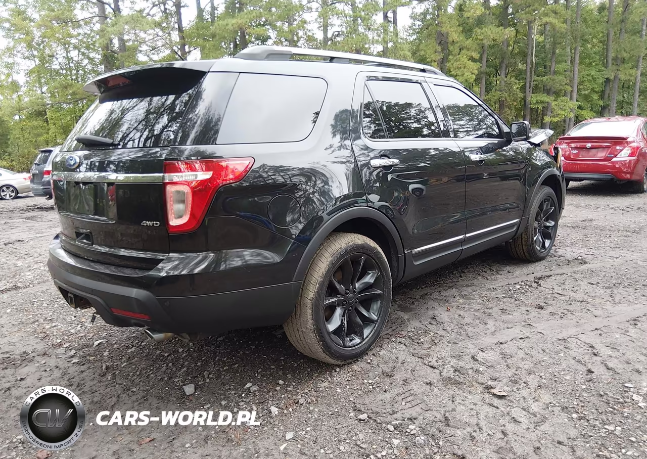 2011 Ford Explorer Xlt VIN:1FMHK8D85BGA44545 - 4