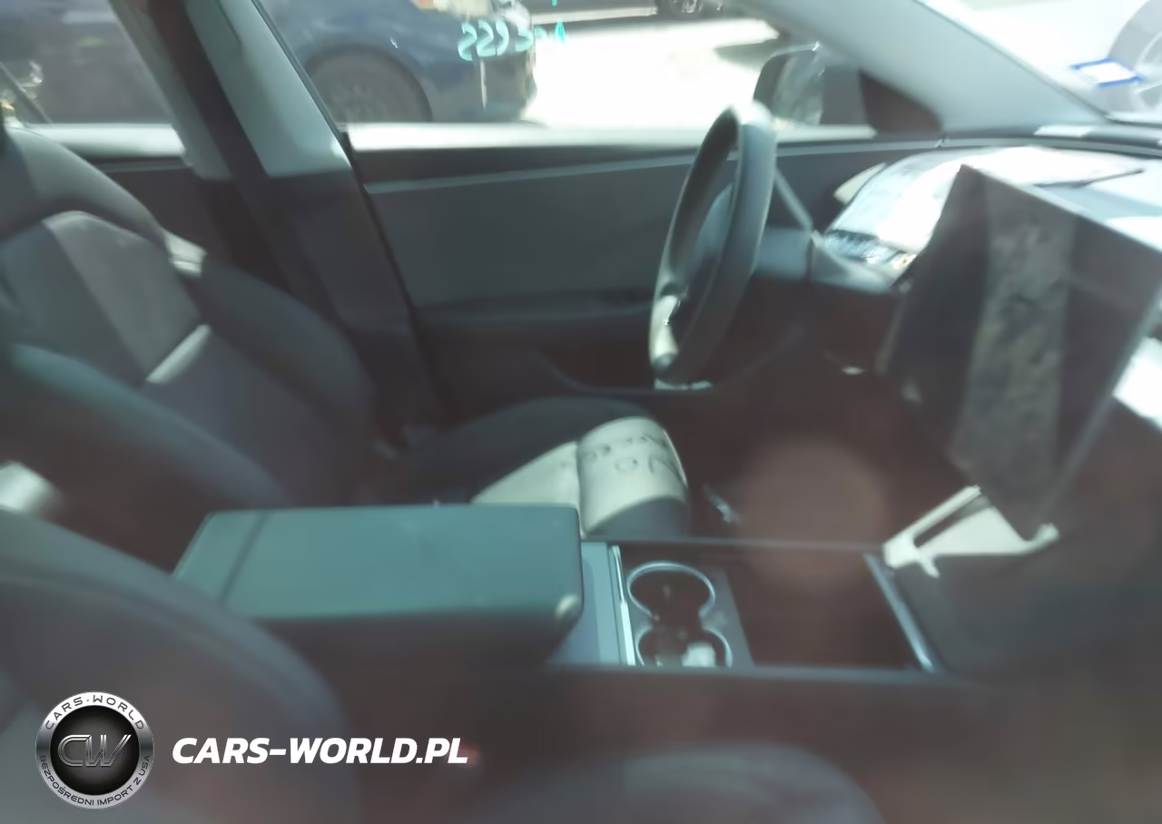 2025 Tesla Model 3 Long Range Rear-Wheel Drive-Standard Rear-Wheel Drive VIN:5YJ3E1EA0SF916462 - 5