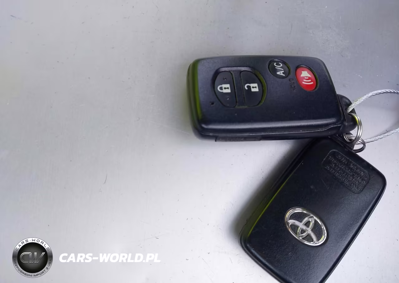 2011 Toyota Prius Four VIN:JTDKN3DUXB5304953 - 11