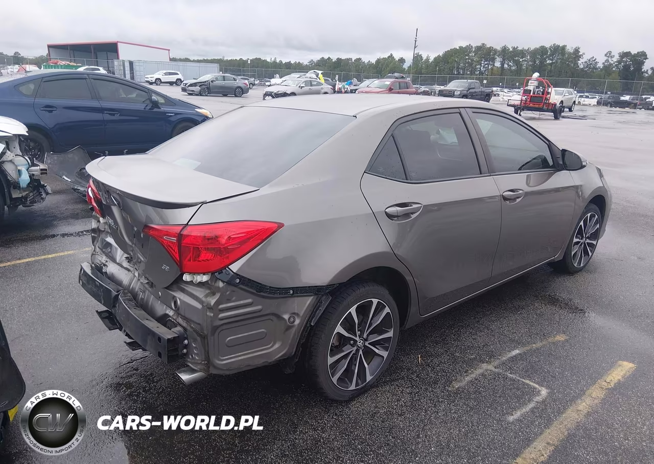 2018 Toyota Corolla Se VIN:5YFBURHE5JP783700 - 4