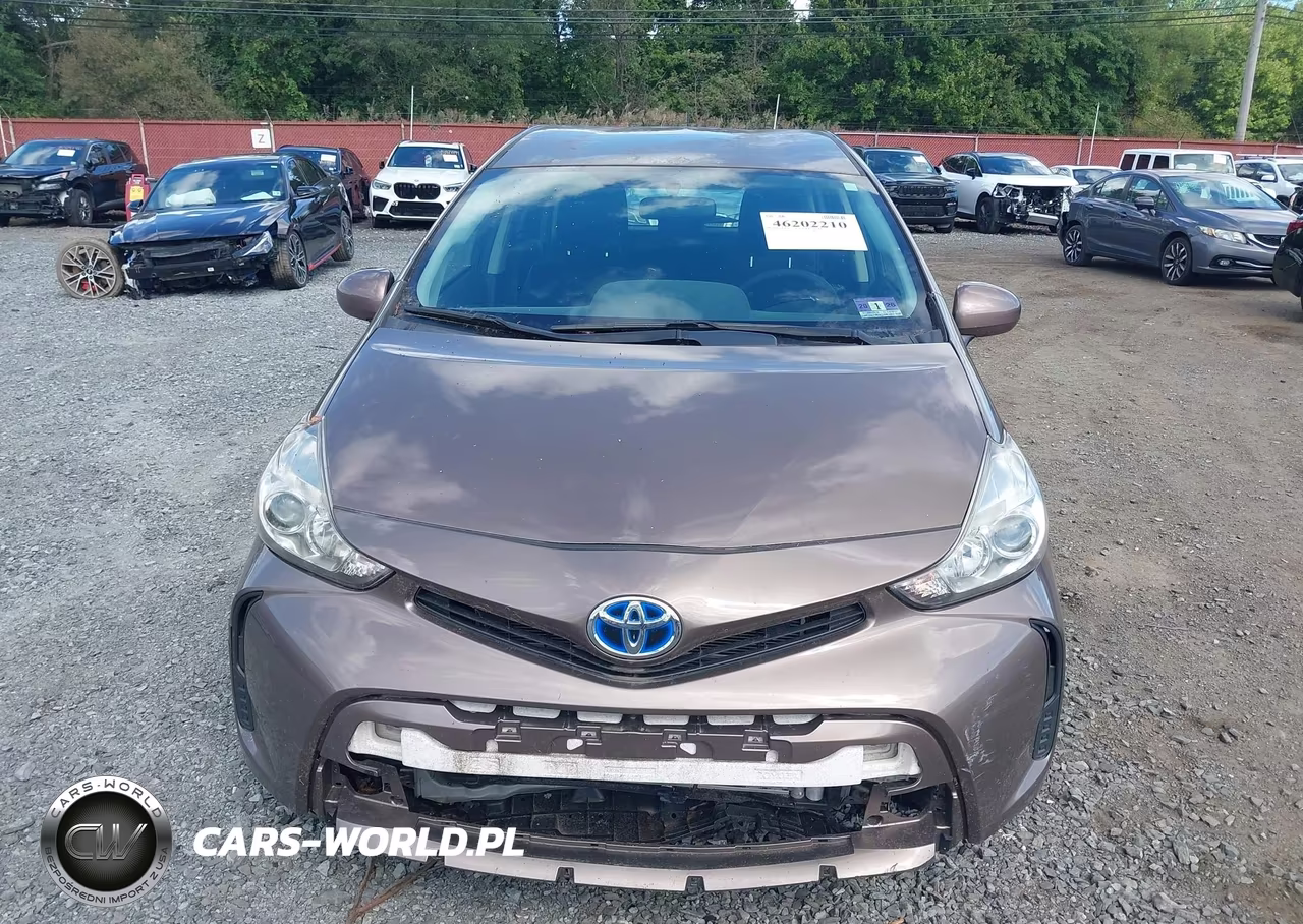 2015 Toyota Prius V Three VIN:JTDZN3EU3FJ039660 - 12