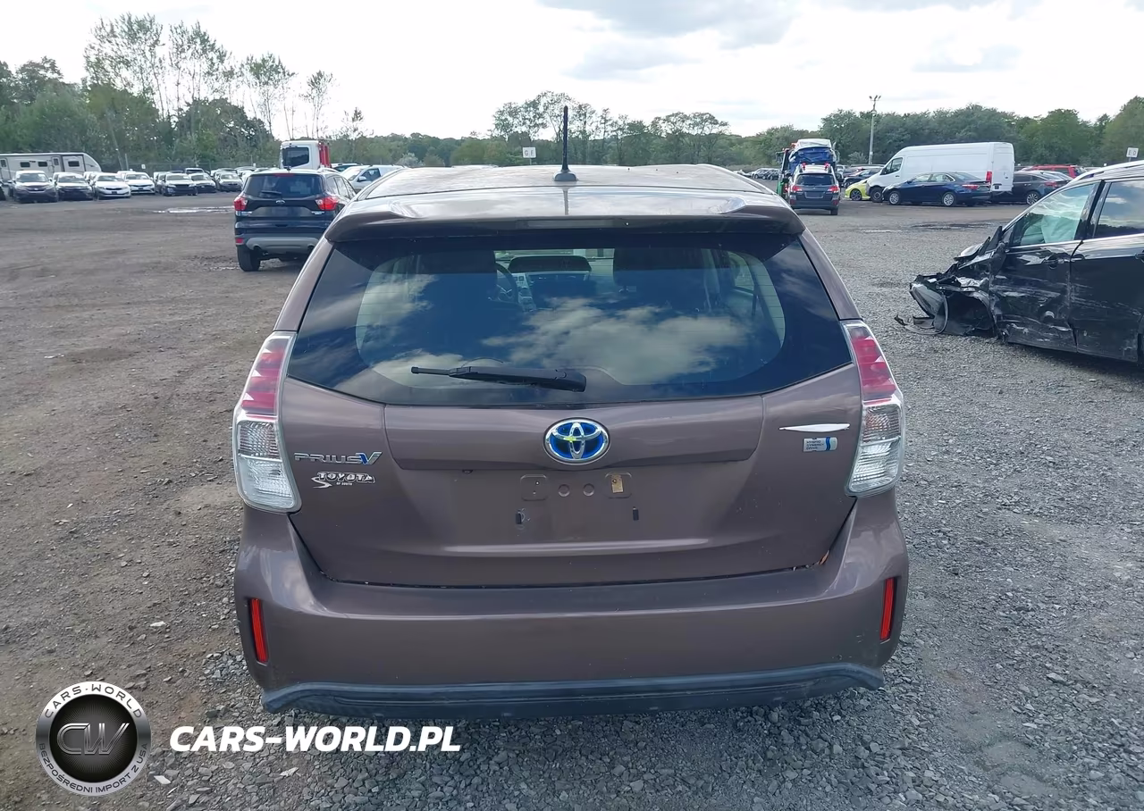 2015 Toyota Prius V Three VIN:JTDZN3EU3FJ039660 - 16