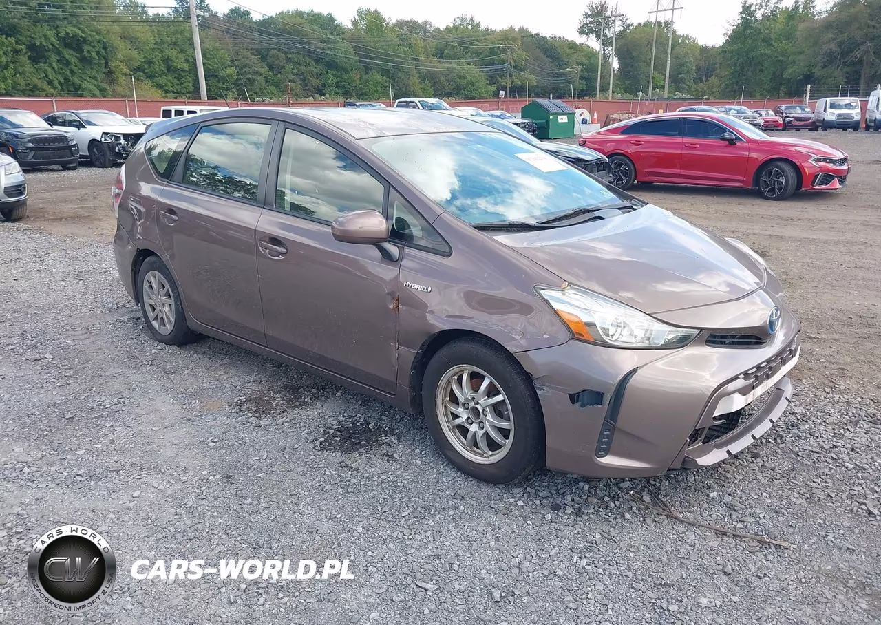 2015 Toyota Prius V Three VIN:JTDZN3EU3FJ039660 - 17
