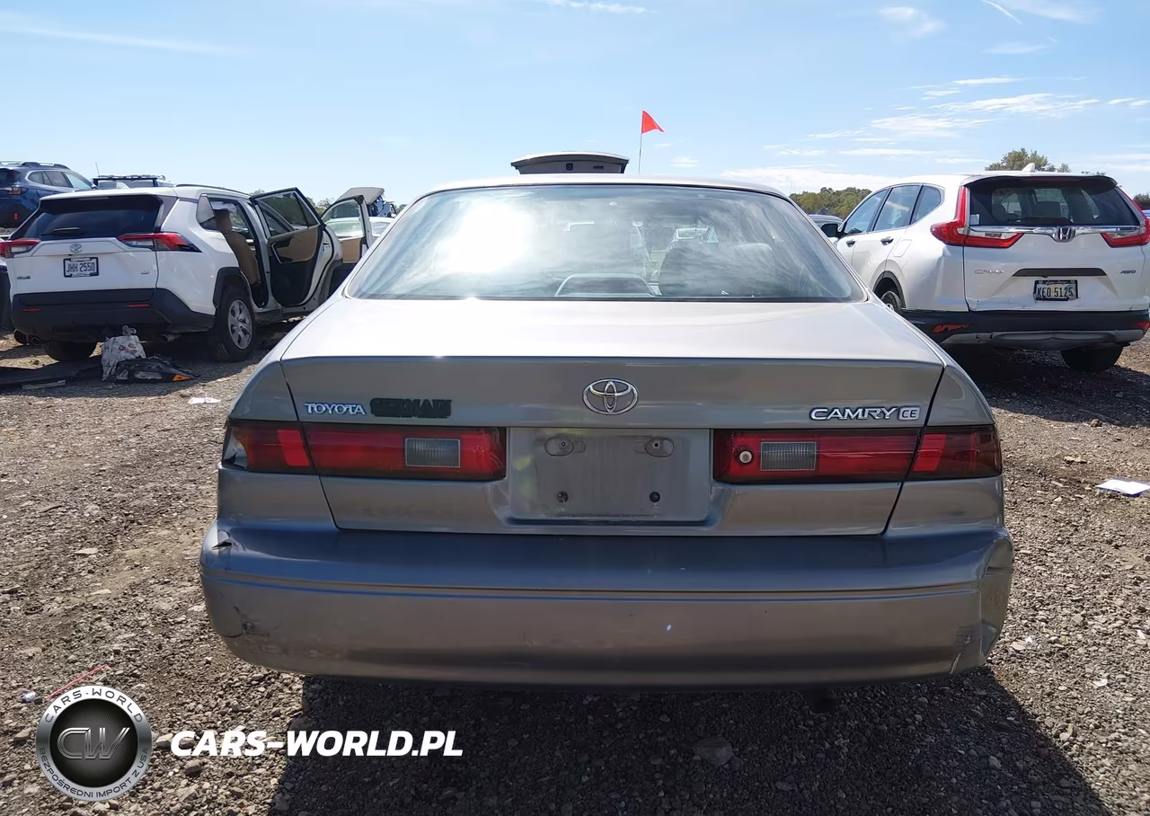 1999 Toyota Camry Ce VIN:4T1BG22K9XU528147 - 17
