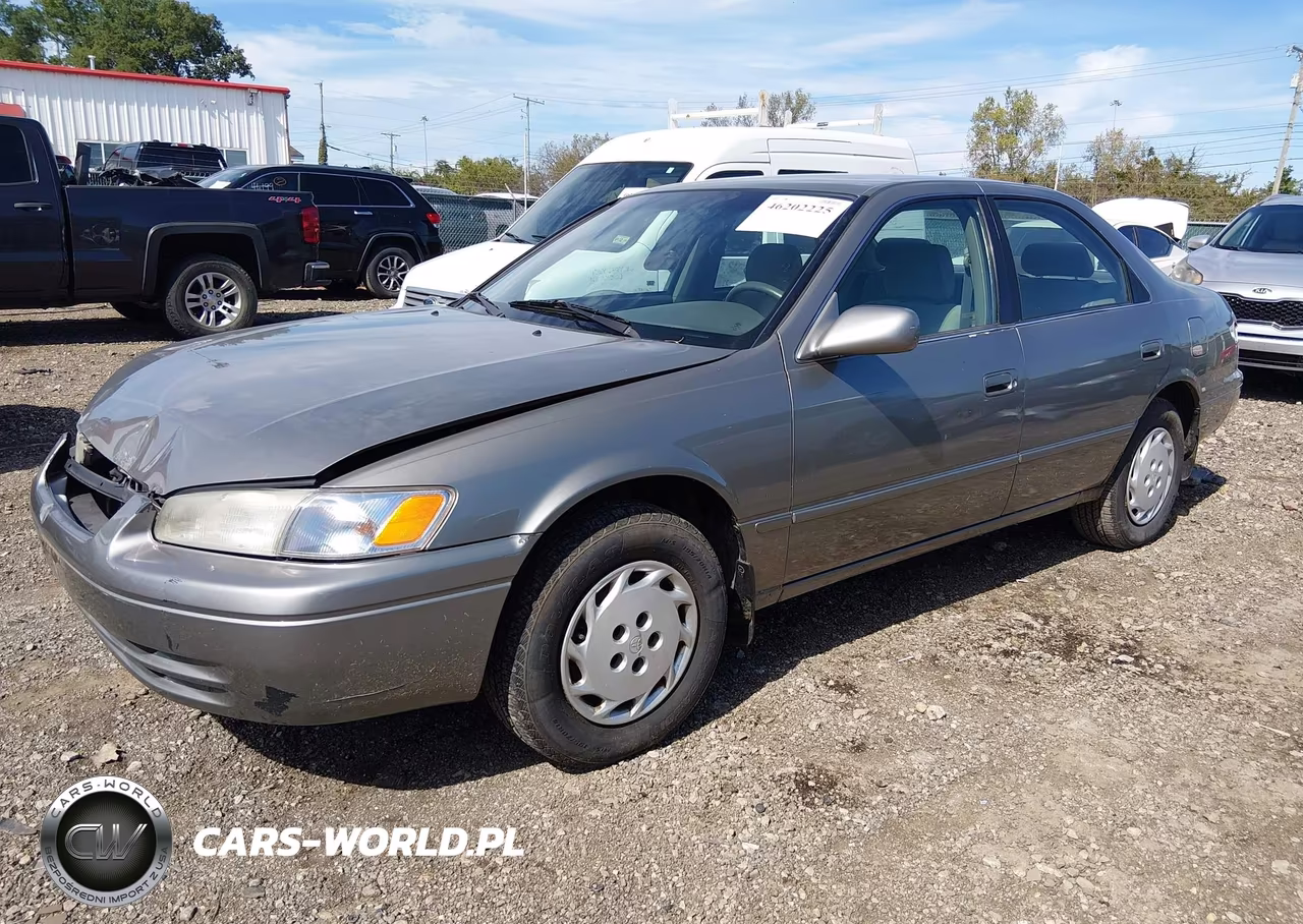1999 Toyota Camry Ce VIN:4T1BG22K9XU528147 - 2