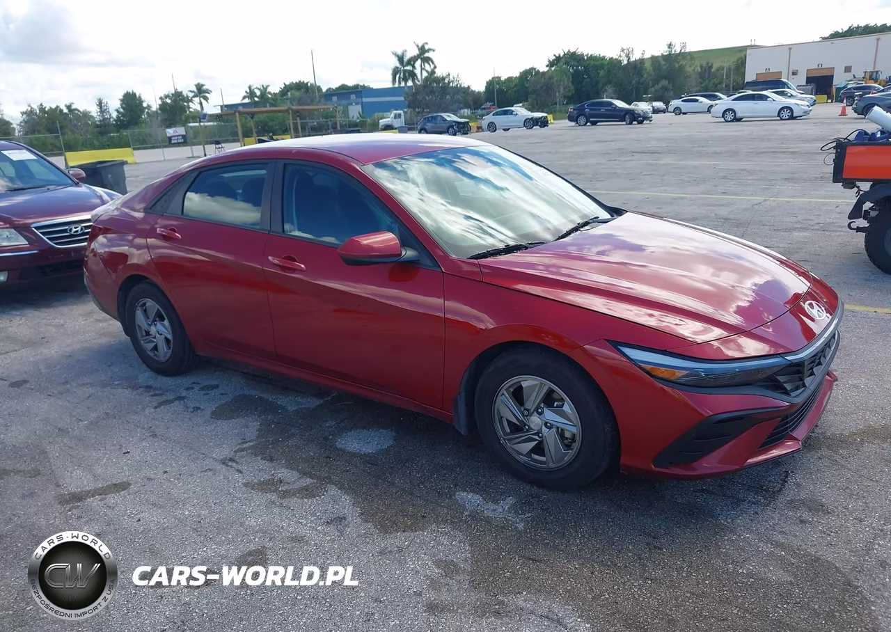 2025 Hyundai Elantra Se