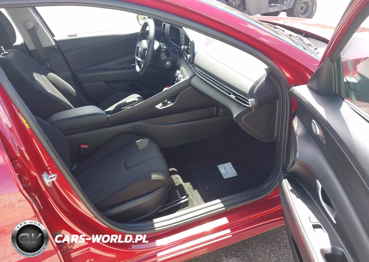 2025 Hyundai Elantra Se VIN:KMHLL4DG9SU044573 - 5