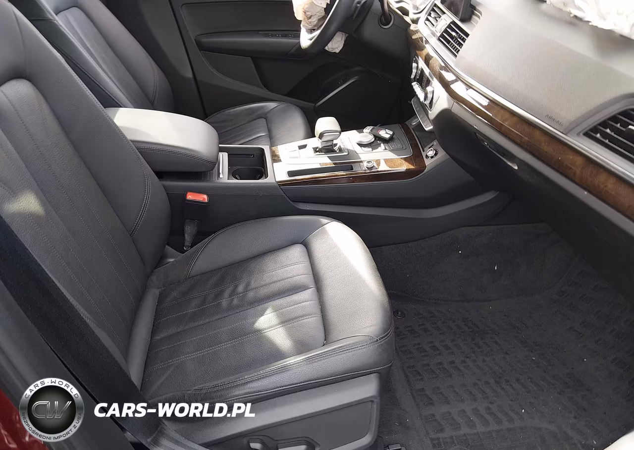 2020 Audi Q5 Premium 45 Tfsi Quattro S Tronic VIN:WA1ANAFY0L2060677 - 5