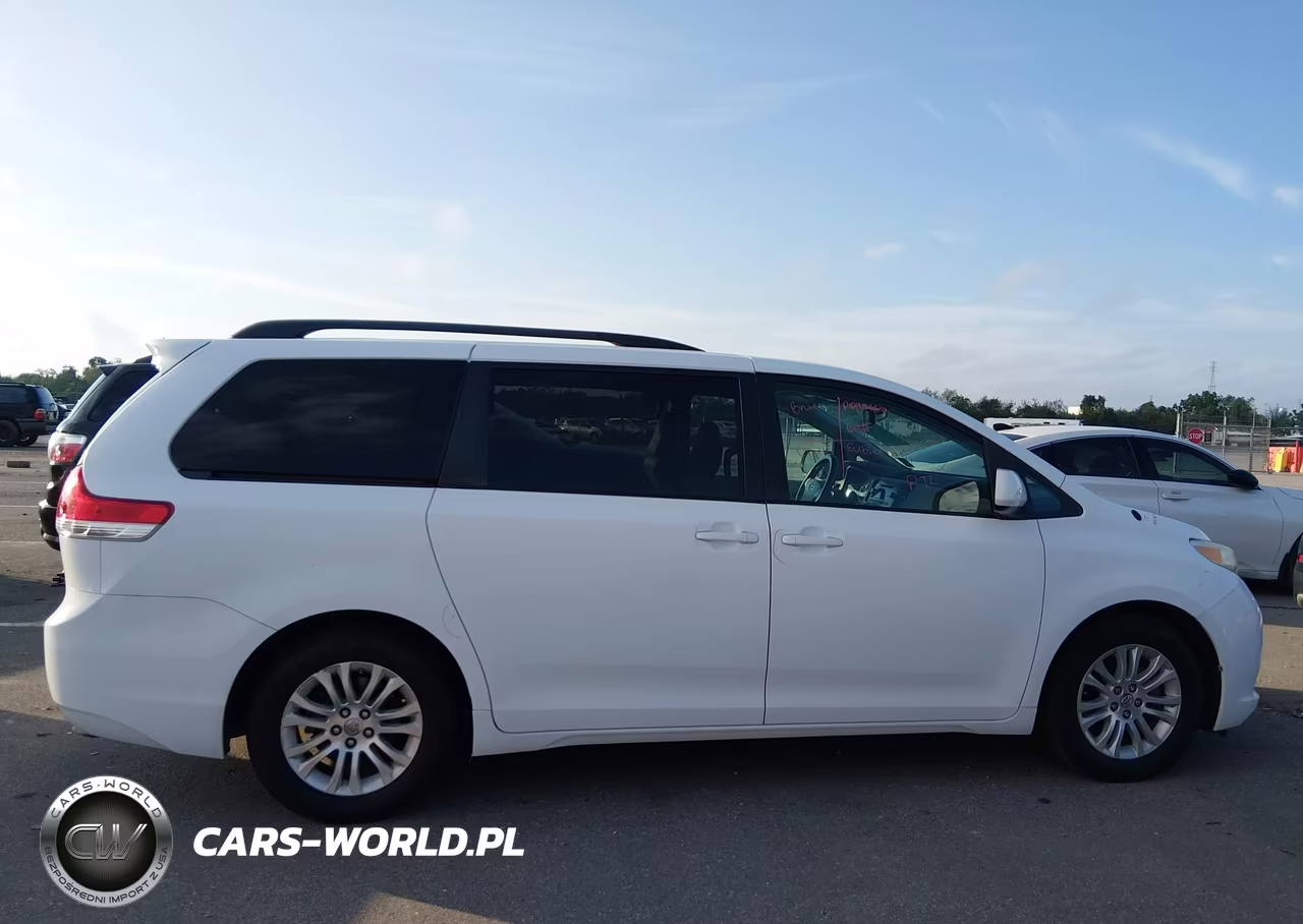 2011 Toyota Sienna Xle V6 VIN:5TDYK3DC7BS163988 - 13
