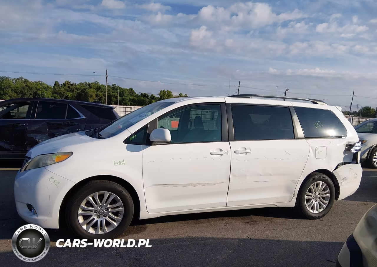 2011 Toyota Sienna Xle V6 VIN:5TDYK3DC7BS163988 - 14