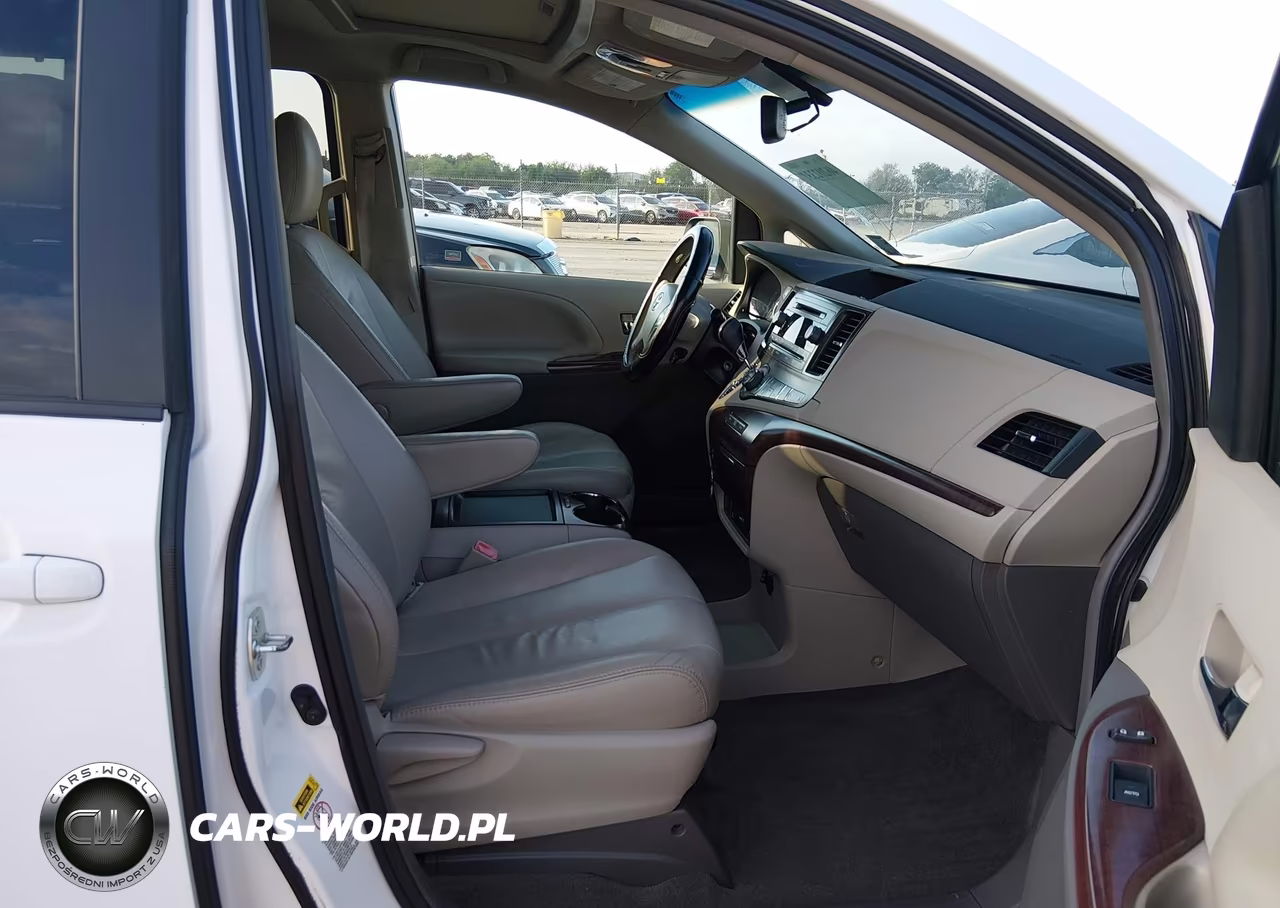 2011 Toyota Sienna Xle V6 VIN:5TDYK3DC7BS163988 - 5