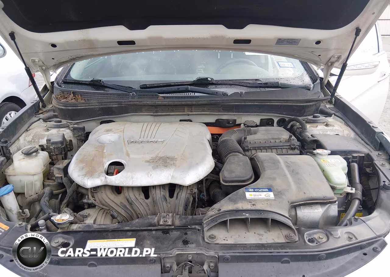 2015 Hyundai Sonata Hybrid Limited VIN:KMHEC4A49FA125664 - 10
