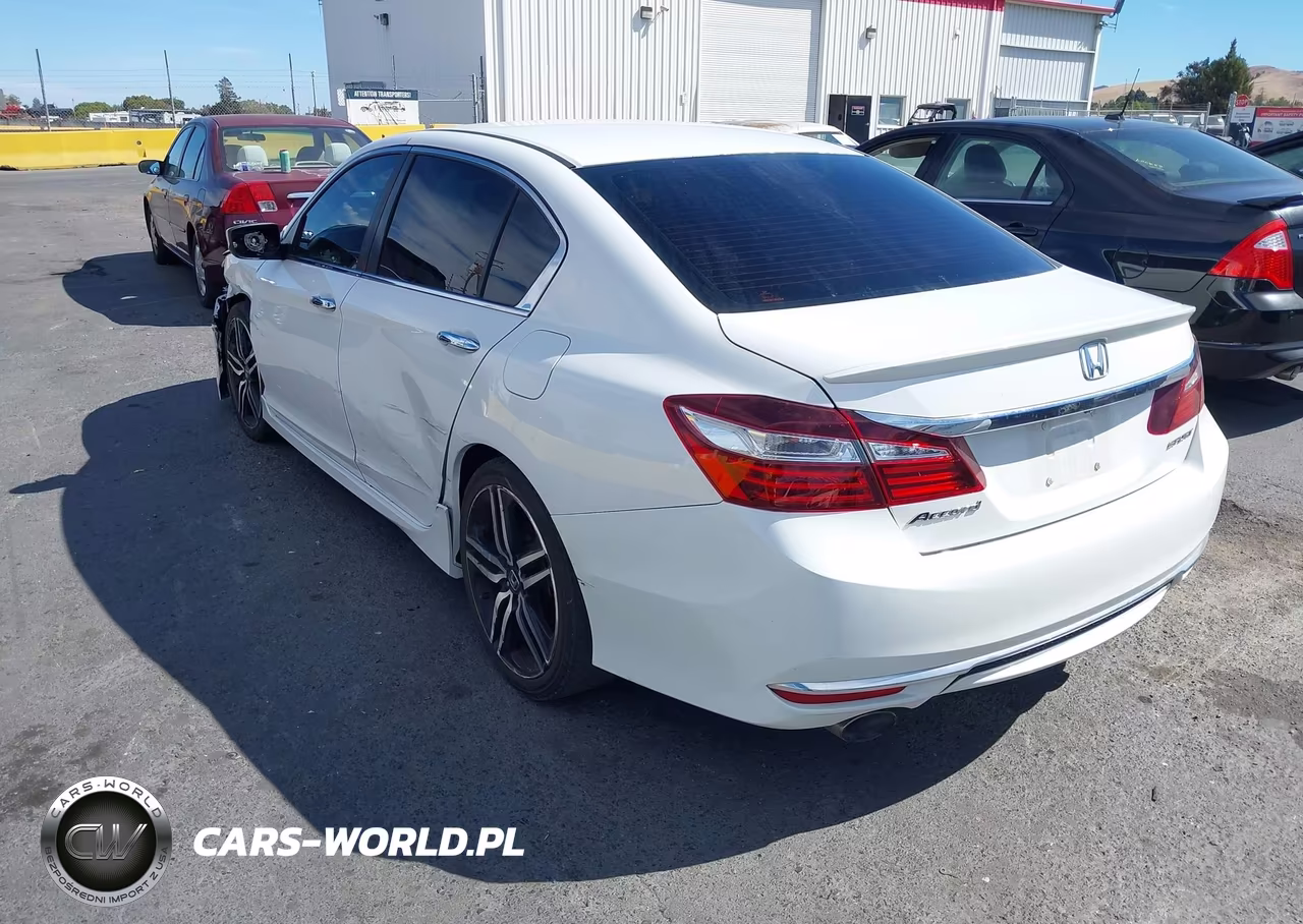 2017 Honda Accord Sport VIN:1HGCR2F5XHA024721 - 3